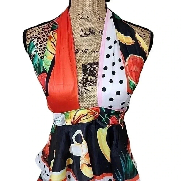 Beautiful Multiprint Fruit and tiger tiered ruffled maxi dress. - Picture 3 of 11